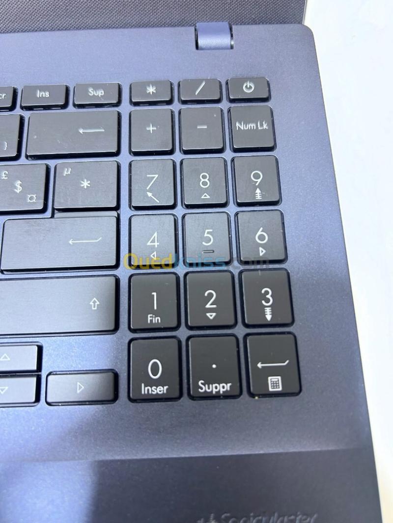 ASUS VIVOBOOK 16/Qualcomm Snapdragon X126100/RAM 16GB DD5 8448Mhz/DISK 512GB SSD NVEM GEN5/Qualcomm Adreno 7