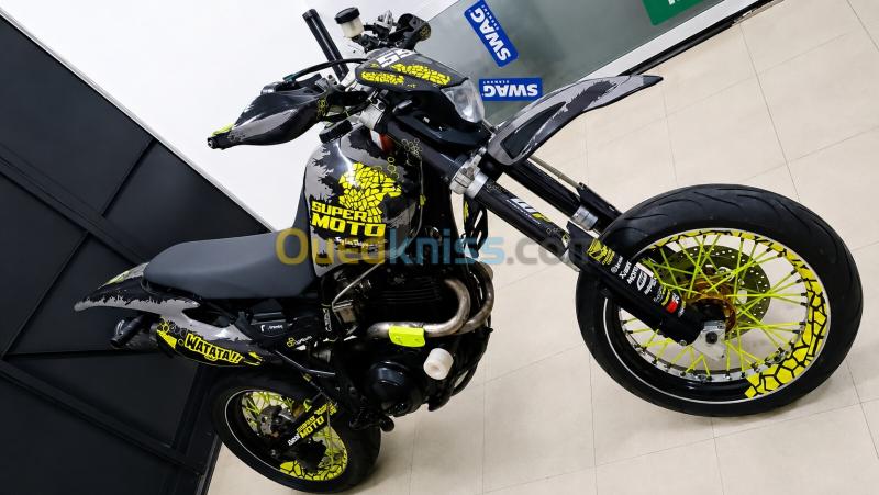 Yamaha TTR600 1981 4