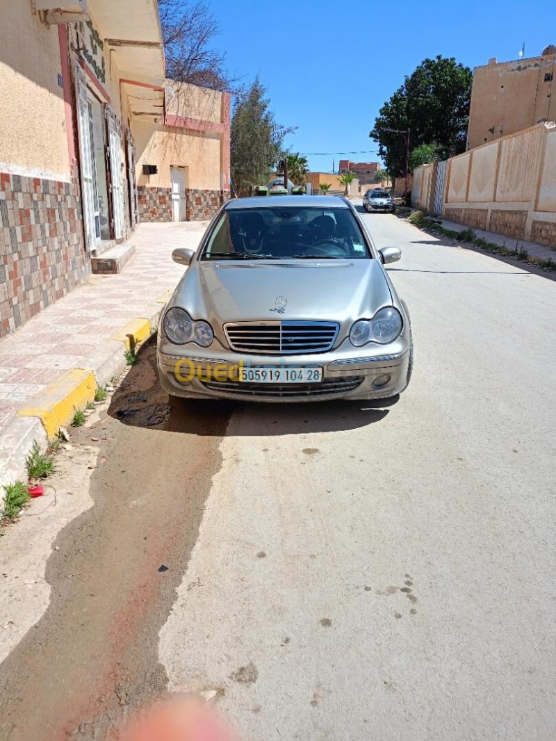 Mercedes Classe C 2004 220 Exclusive 4