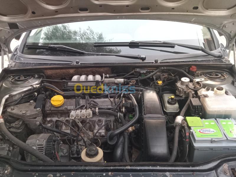 Renault Laguna 1 1995 Laguna 1 10