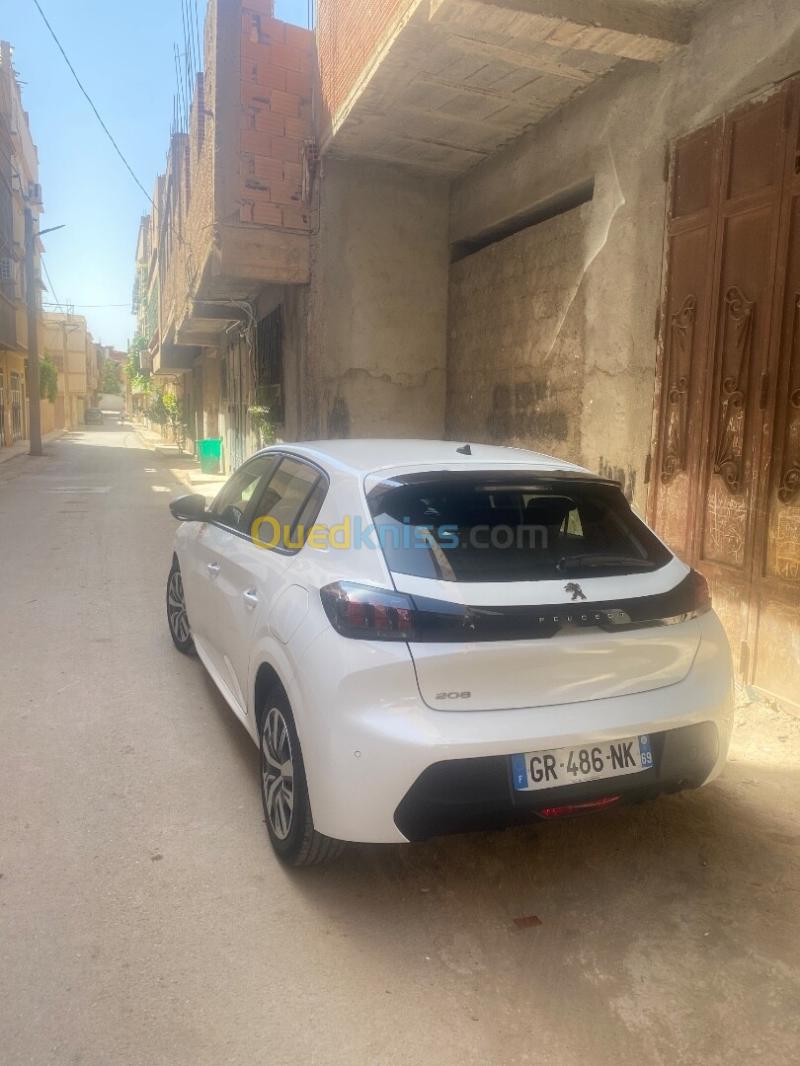 Peugeot 208 2023 