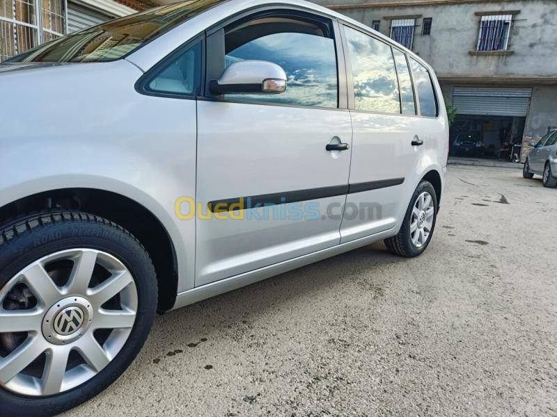 Volkswagen Touran 2004 Touran 12