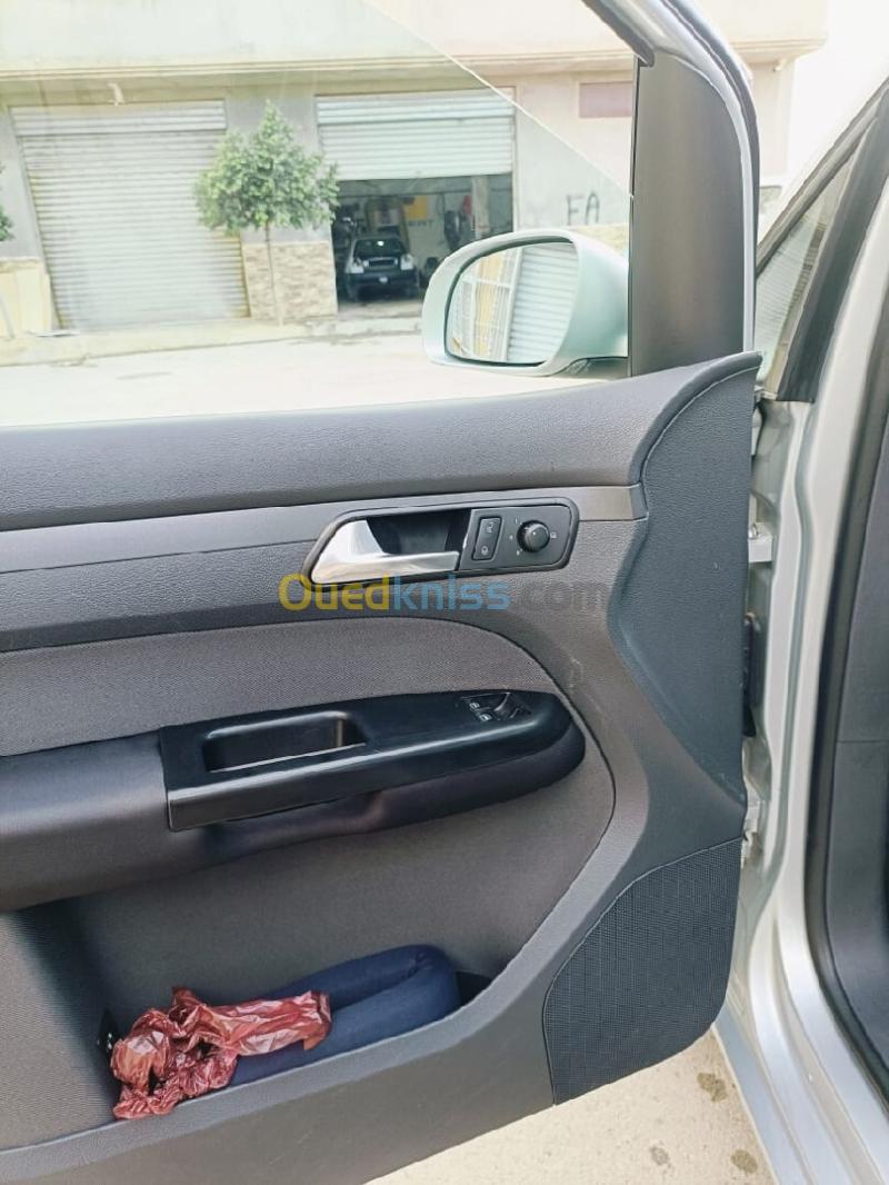 Volkswagen Touran 2004 Touran 10