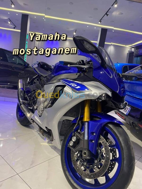  Yamaha R1 
