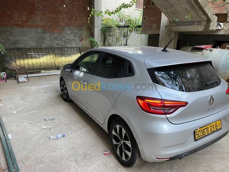 Renault Clio 5  2023 Evolution 3
