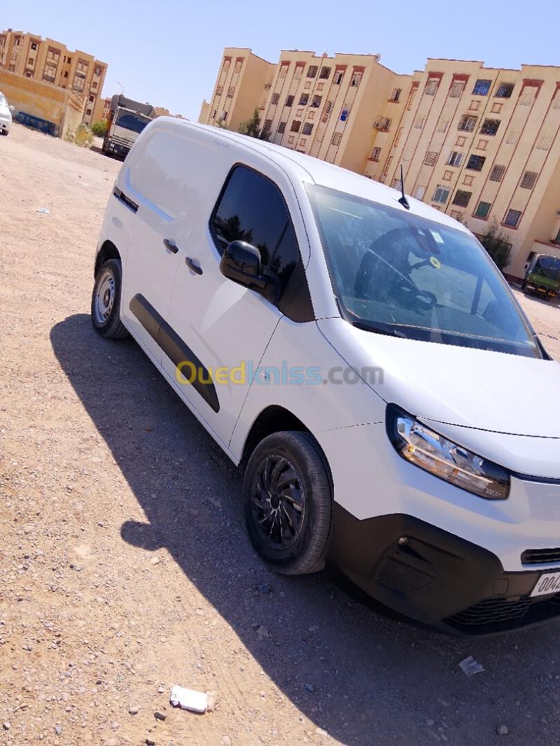 Fiat Doblo 2024  2