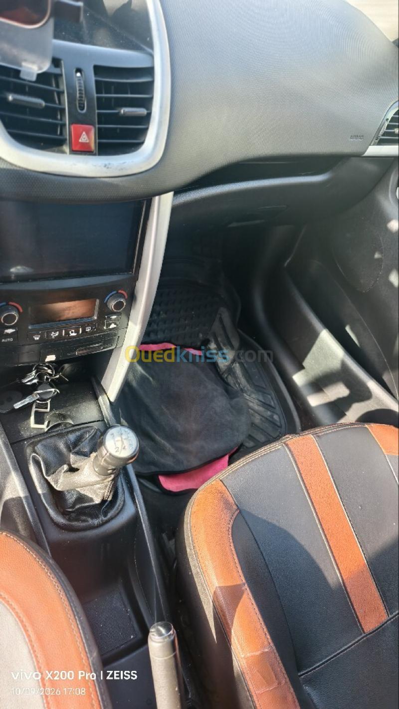 Peugeot 207 2012 Allure 6