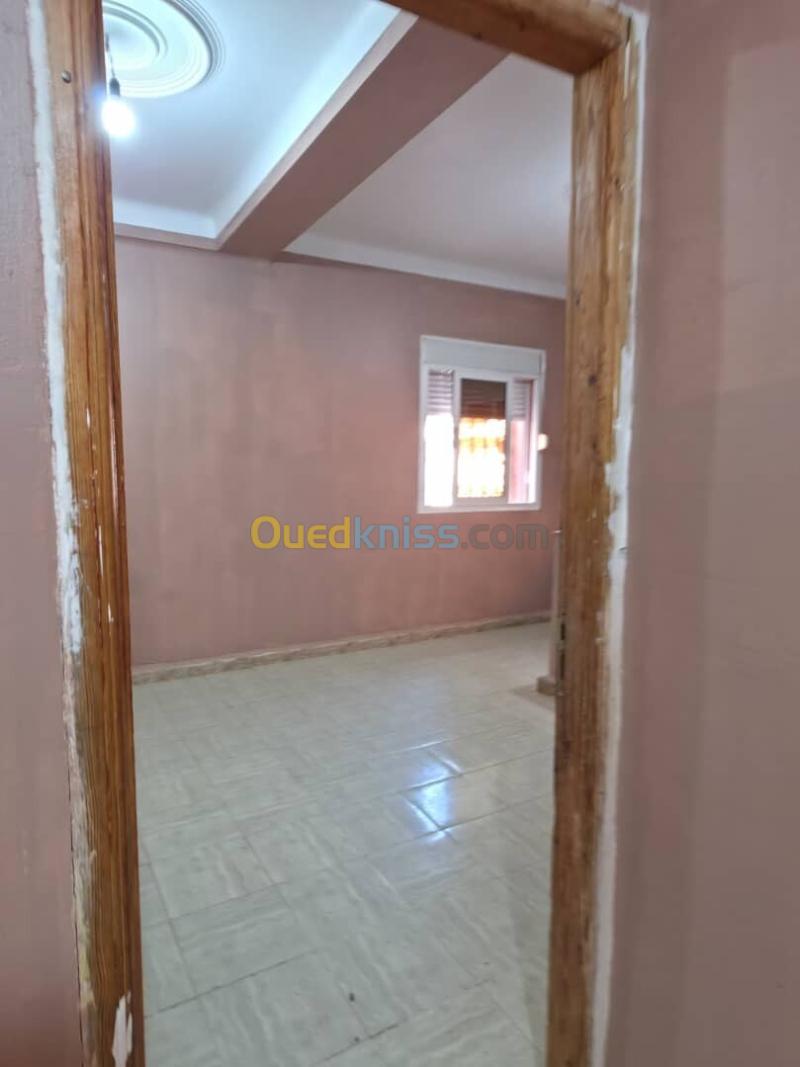 Location Appartement Niveau de villa F3 Alger Douera 17