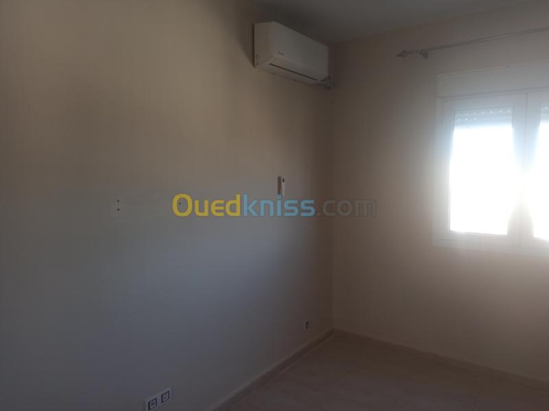 Location Appartement F4 Alger Mahelma 4