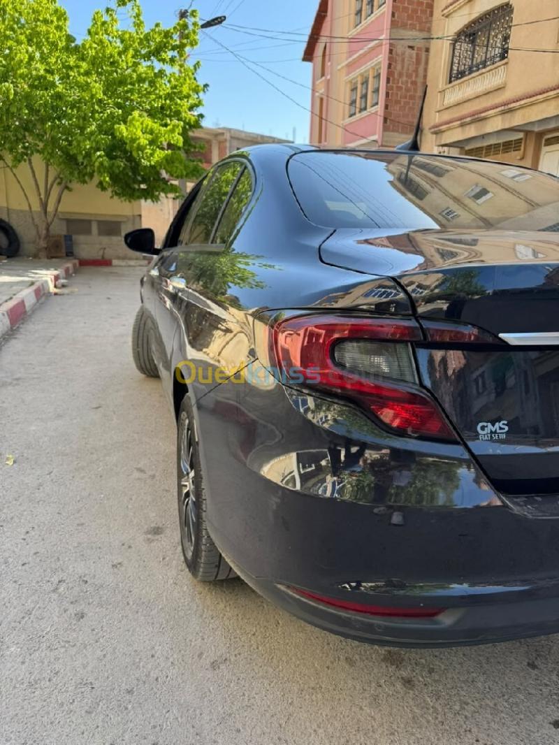 Fiat Tipo Sedan 2024  2