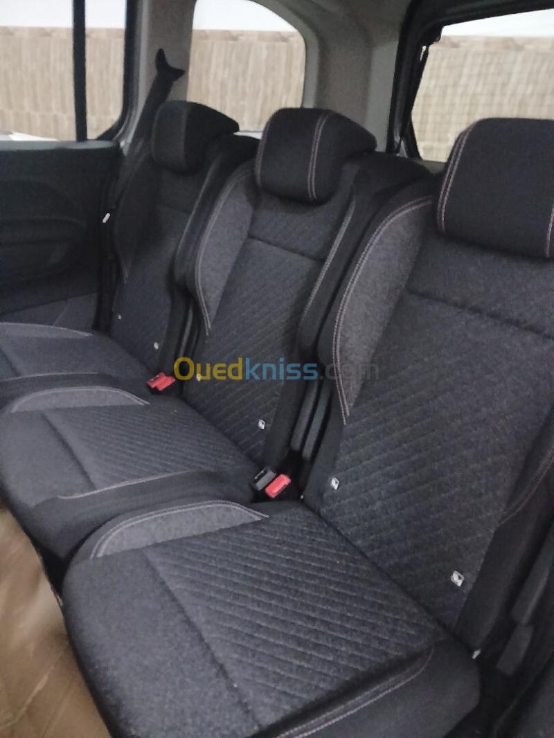 Peugeot Rifter 2026 Allure 13