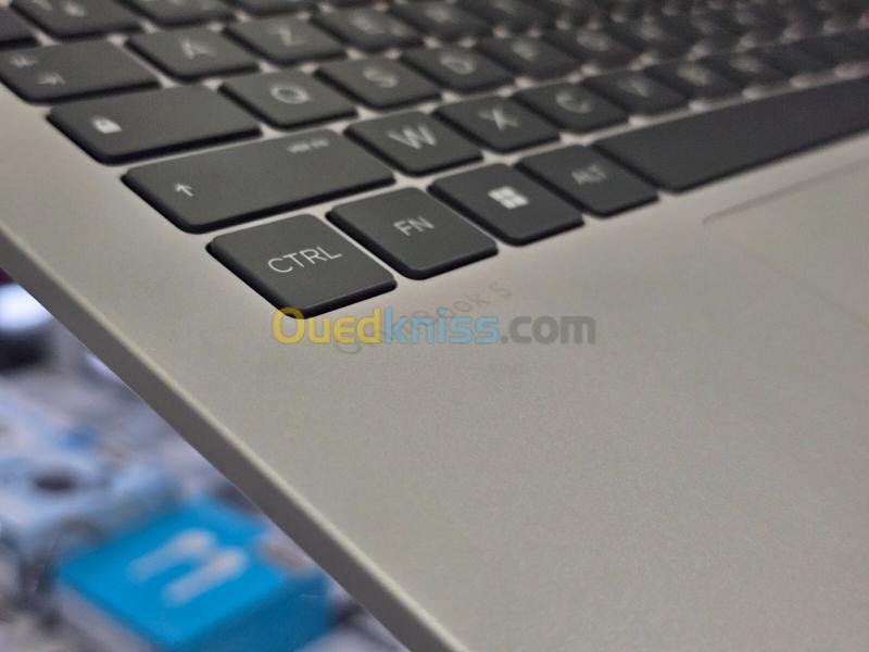 LAPTOP HP OMNIBOOK 5 Snapdragon X Plus X1P42100 Oryon RAM 32GB DDR5 8448MTs 512GB NVMe 14'' TACTILE 2