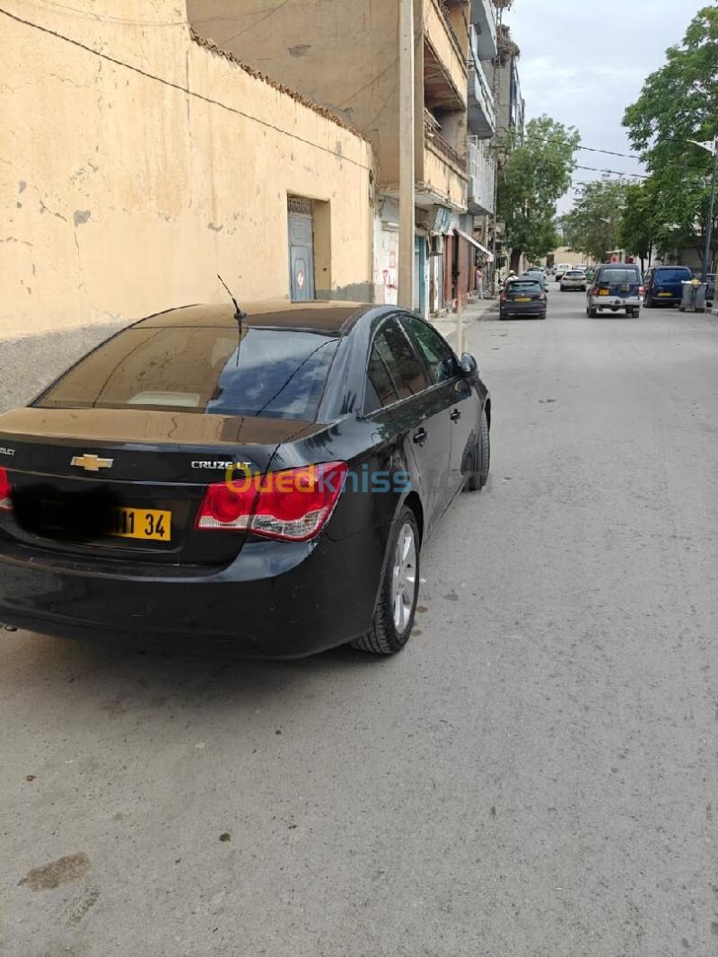 Chevrolet Cruze 2011 LT 2