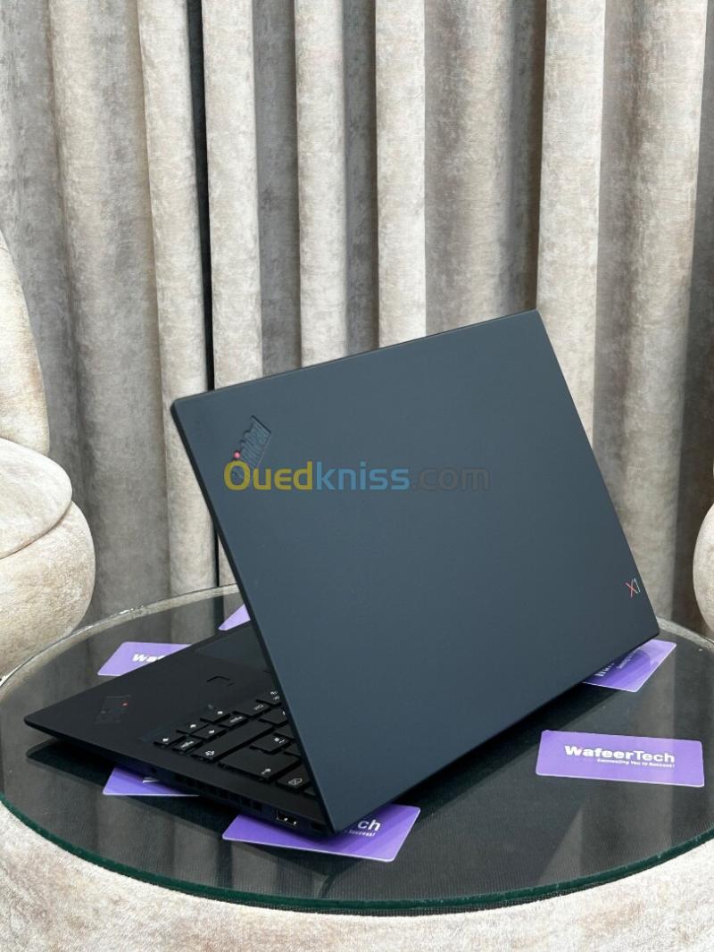LENOVO X1 CARBON i5-8250U 8GB 256GB ÉCRAN 14"FHD