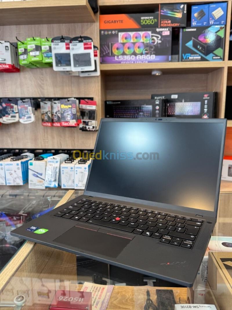 Lenovo T14 Gen 6 ULTRA 7 255U 32GB 1TB SSD ÉCRAN 14" FHD