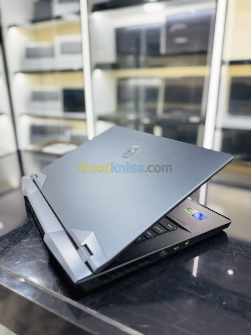 MSi RAIDER 15 i9-10980HK 16GB 512GB NVME RTX 2070 SUPER 8GB 240Hz 4