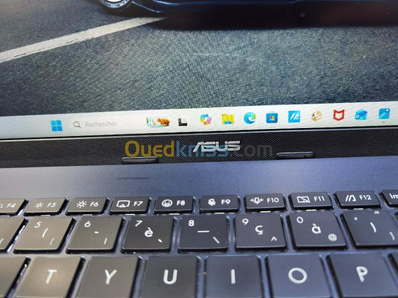 ASUS VIVOBOOK 16 SNAP X1-26-100 16GB 8500HZ 256GB 16 POUCES 10