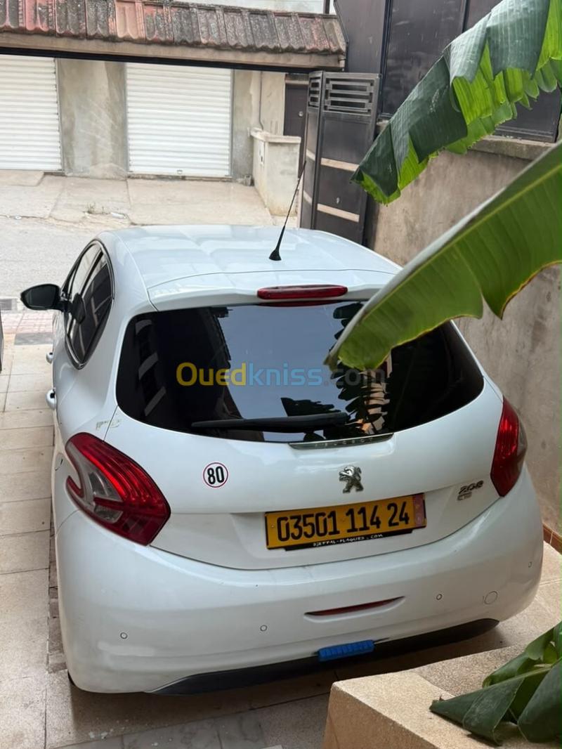 Peugeot 208 2014 eHDI 3