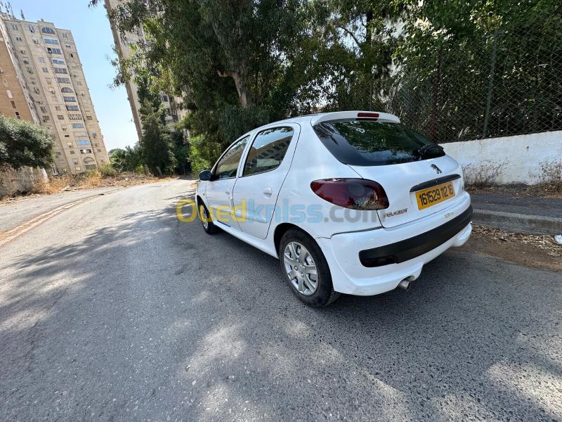 Peugeot 206 Plus 2012 206 Plus 30