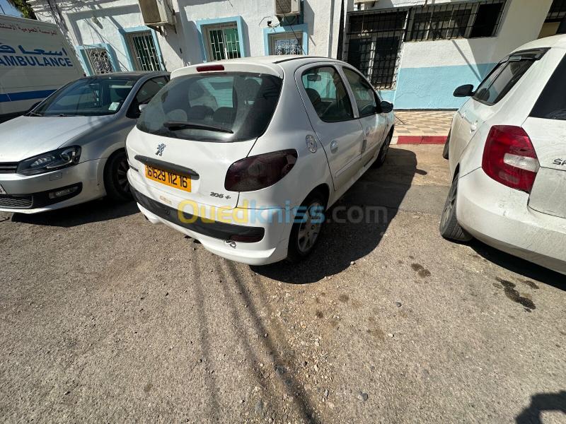 Peugeot 206 Plus 2012 206 Plus 3