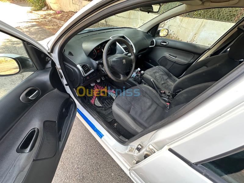 Peugeot 206 Plus 2012 206 Plus 17