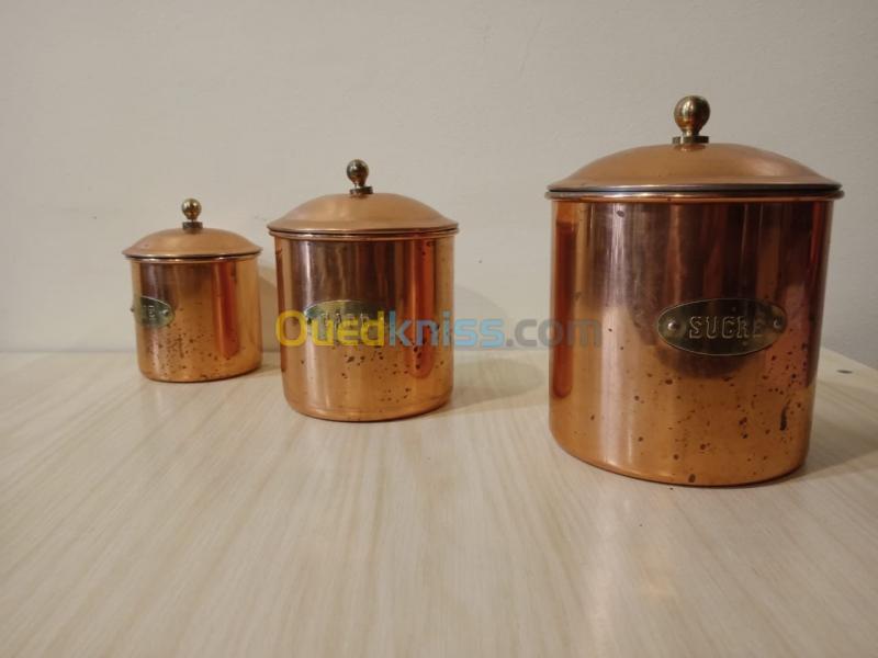  Trois anciens Pots à épices en cuivre vintage: Sucre, Café, et thé