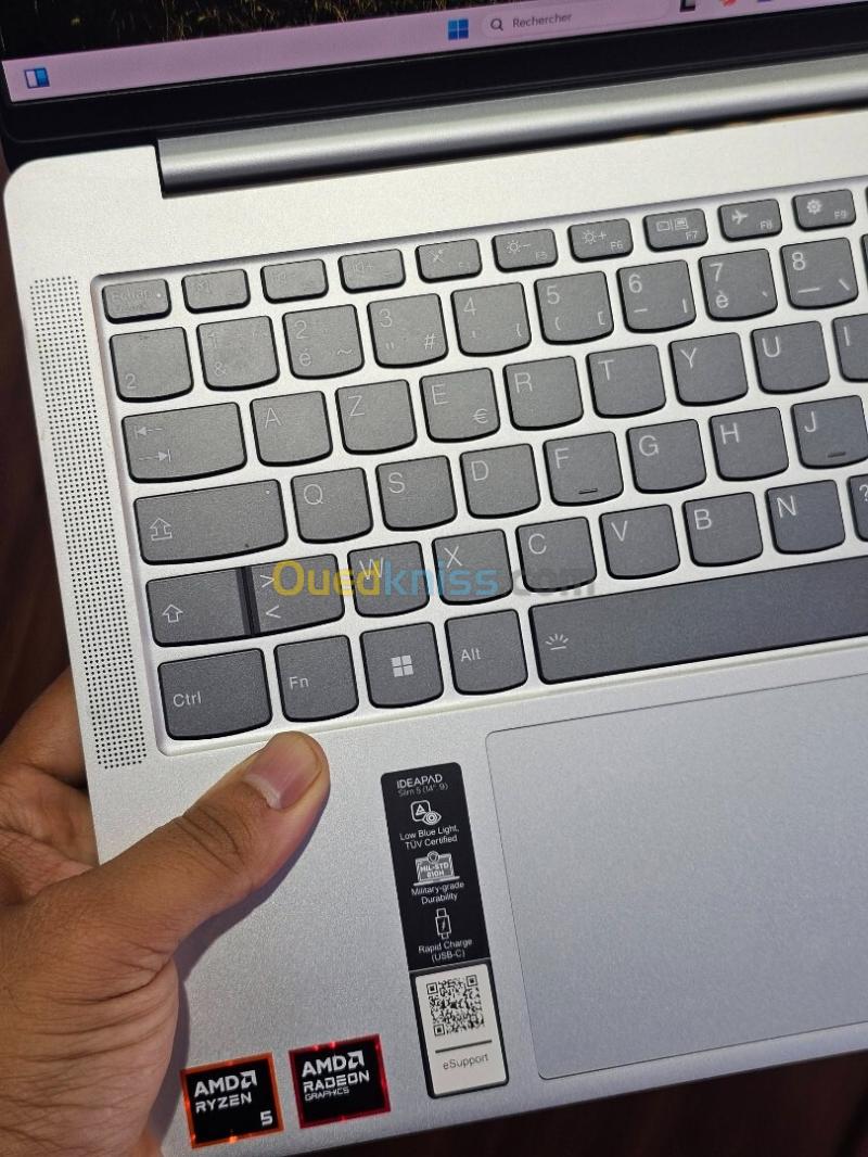 Lenovo ideapad slim 5 14  Ryzen 5 8HS  16GB 512ssd 14P Oled 3