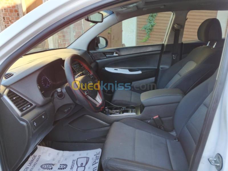 Hyundai Tucson 2017 Tucson 10