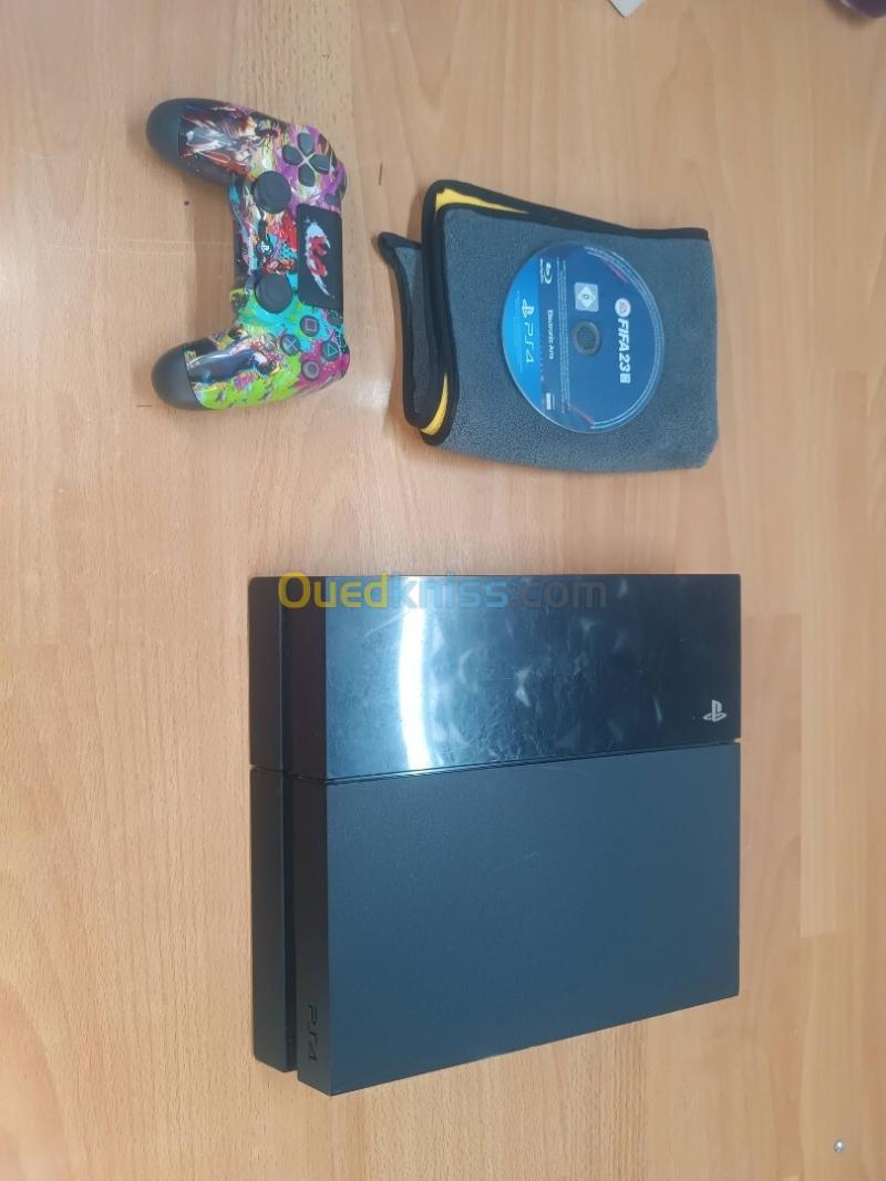 PS4 Online v13.52 500Gb + 1 menette copie. 5