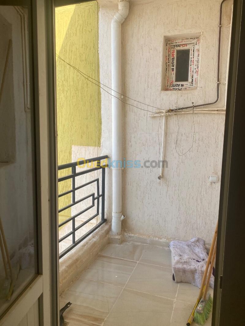 Location Appartement F4 Alger Zeralda