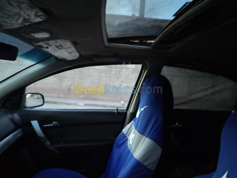 Chevrolet Aveo 4 portes 2012  11