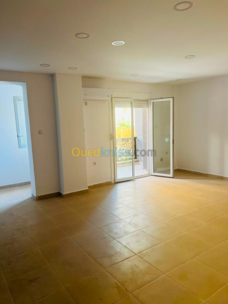 Location Appartement F4 Alger Bouzareah