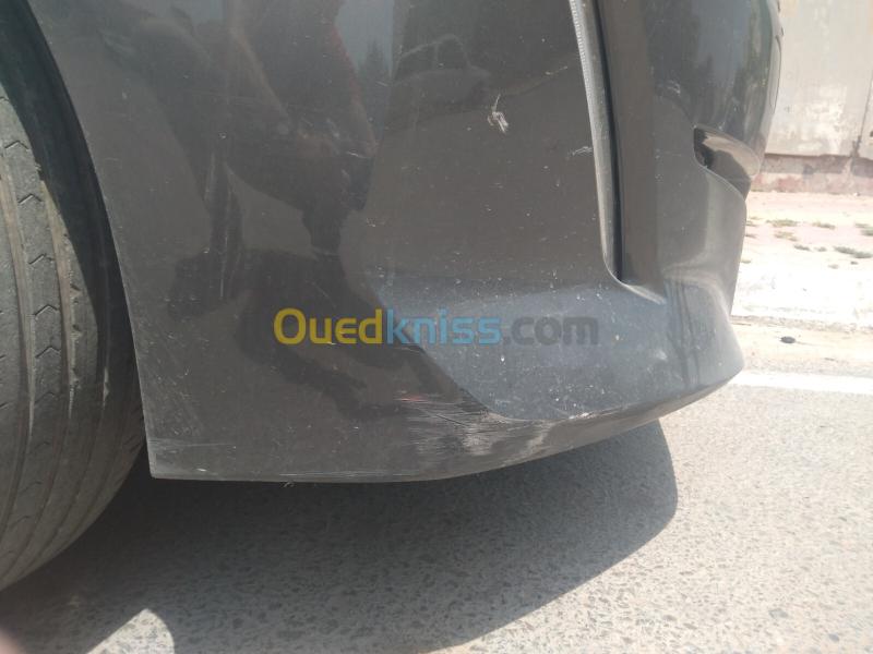 Peugeot 208 2022 Allure 3
