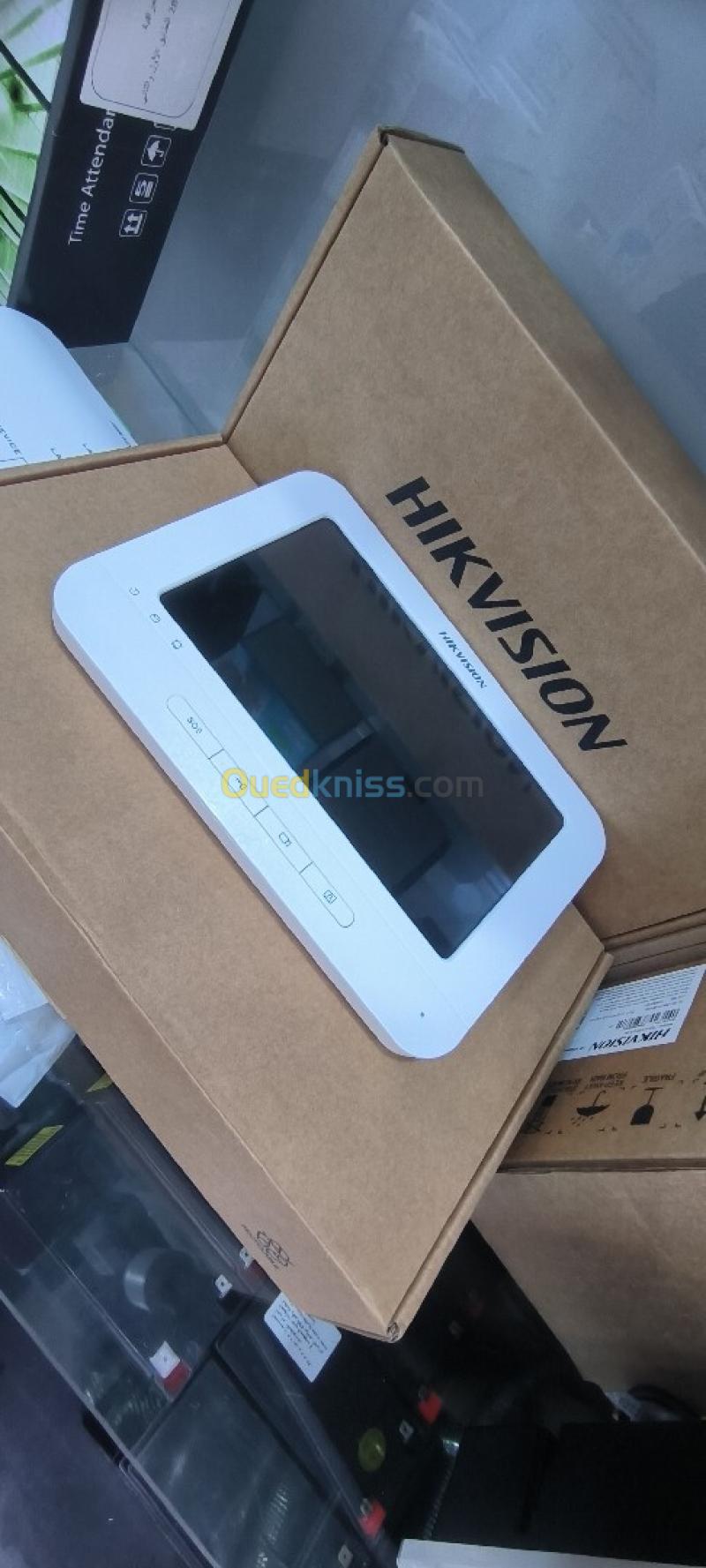 Visiophone IP HIKVISION à 2 étages 2