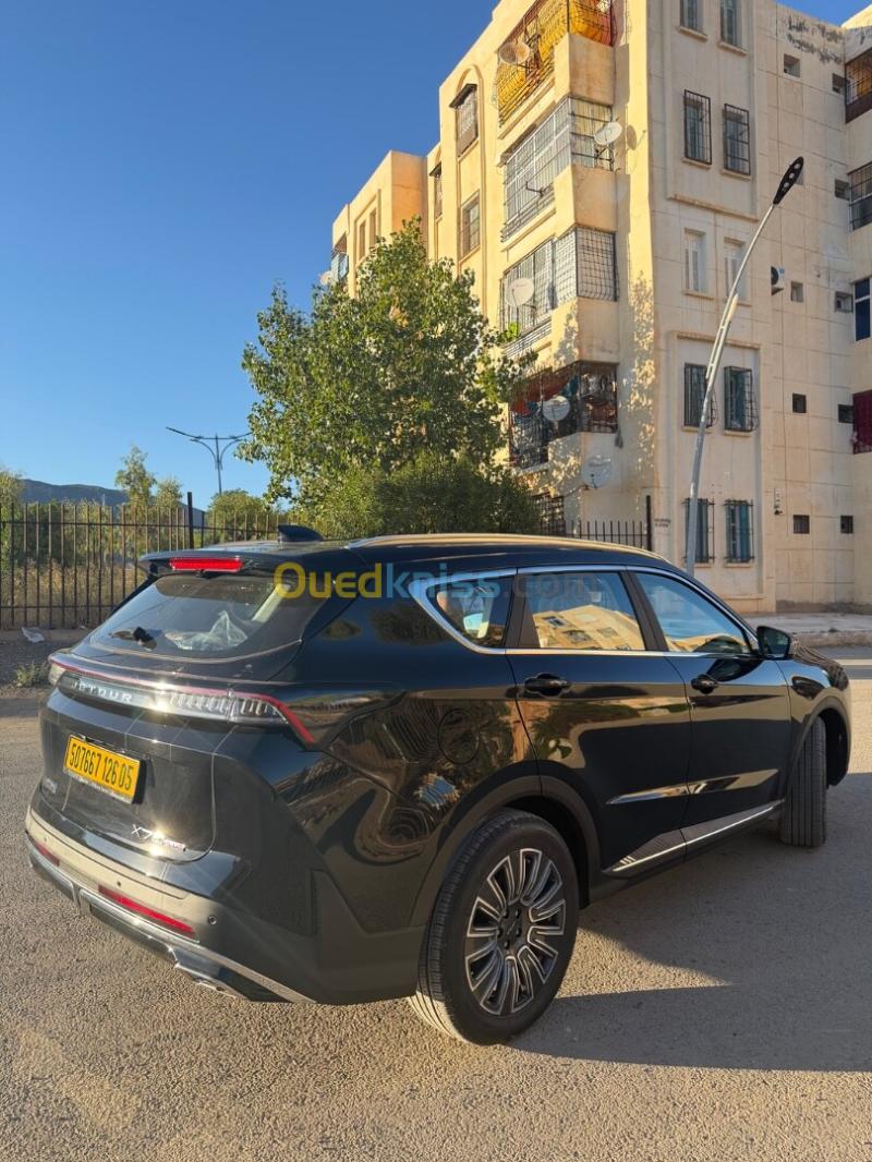 Jetour  X70 PLUS 2026 Luxury Edition 7 places  5