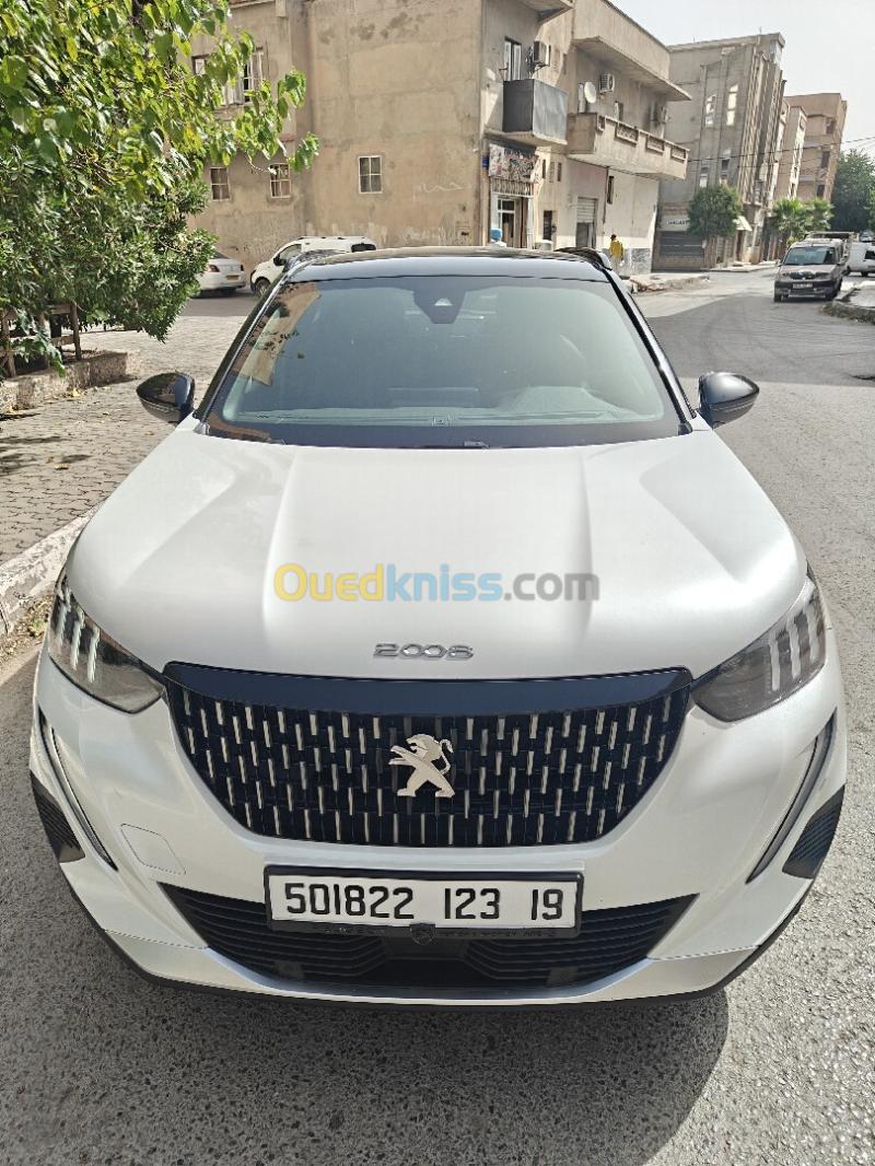 Peugeot 2008 2023 GT 4