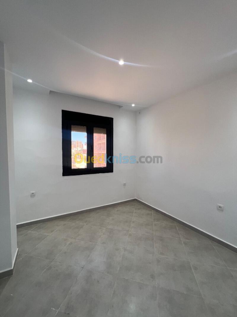Vente Appartement F4 Oran Bir el djir 10