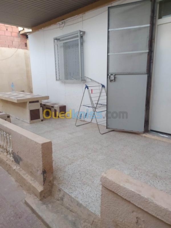  Location Appartement F3 Ouargla Hassi messaoud