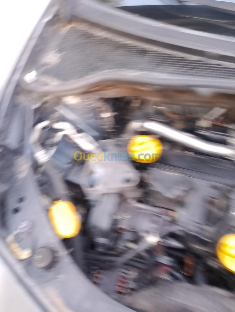Renault Clio 3 2009 Clio 3 7
