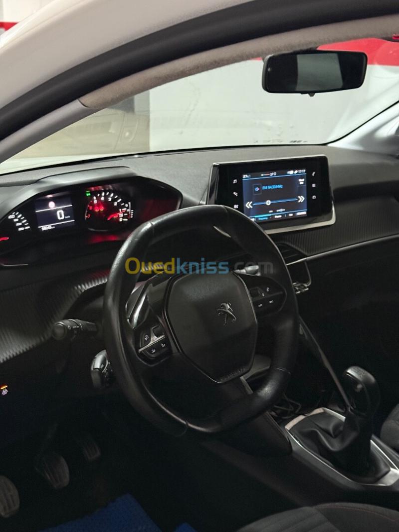 Peugeot 208 2021 Allure 5
