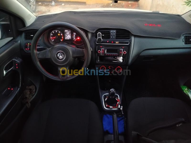 Volkswagen Polo 2012 TrendLine 2
