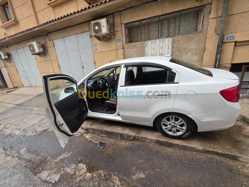 Chevrolet Sail 5 portes 2014 Sail 5 portes 12