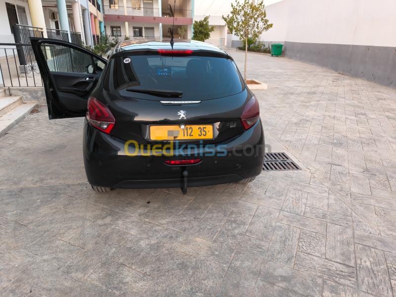 Peugeot 208 2012 Allure 5