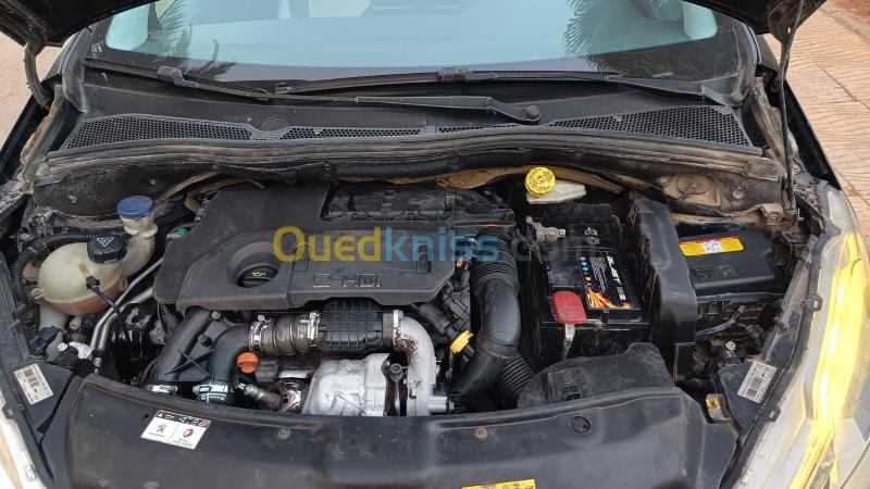 Peugeot 208 2015 Allure Facelift 19