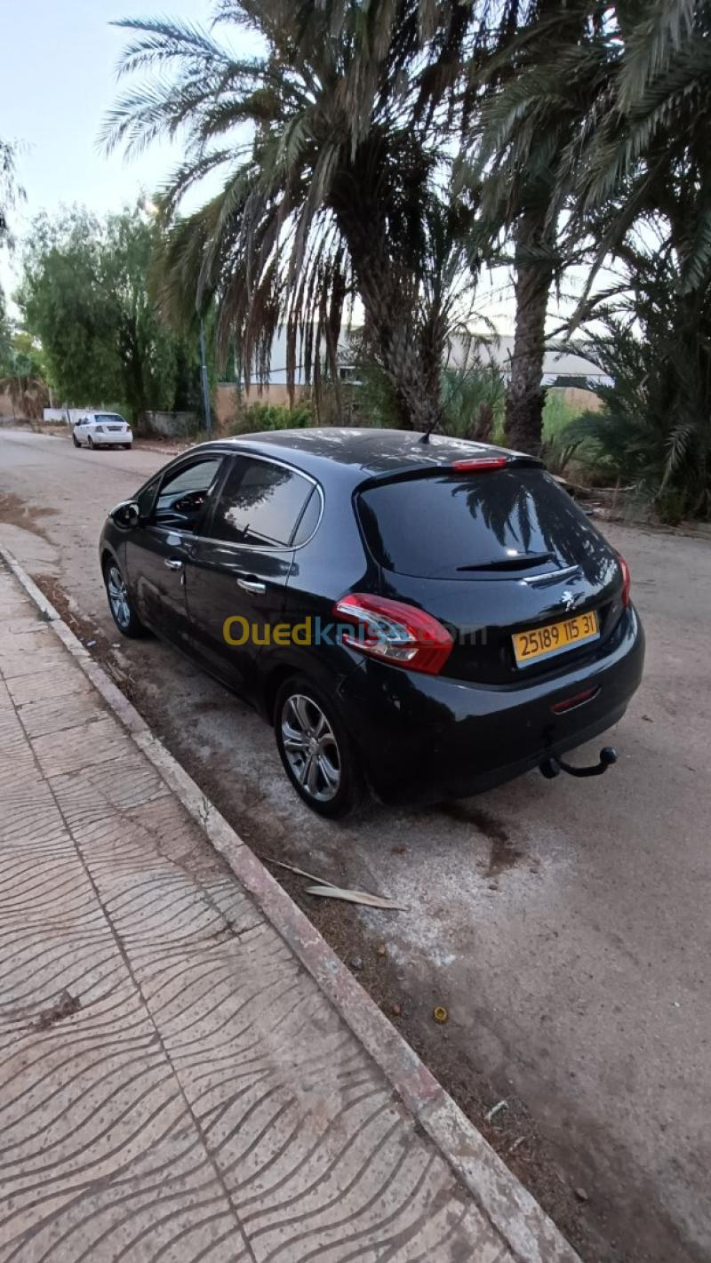 Peugeot 208 2015 Allure Facelift 3