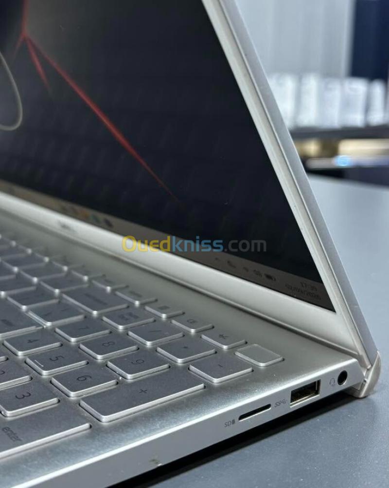 DELL INSPIRON 15 5510 INTEL CORE i7 1065G7 1.30GHz UP TO 3.90GHz 16Go DDR4 512Go SSD NVME NVIDIA GEFORCE MX 330 2GB VRAM INTEL IRIS PLUS GRAPHICS 15 INCH FULL HD 6