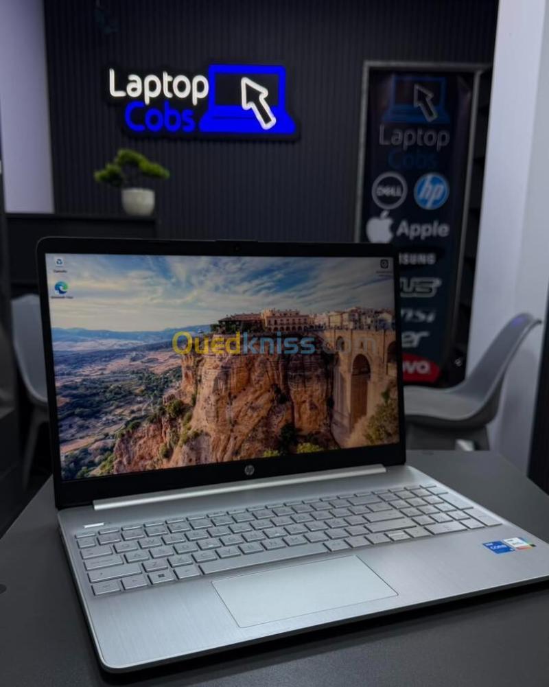 HP LAPTOP 15 S i5 1235U 12 EME 8GB 512GB INTEL IRIS XE GRAPHICS ECRAN 15.6 POUC
