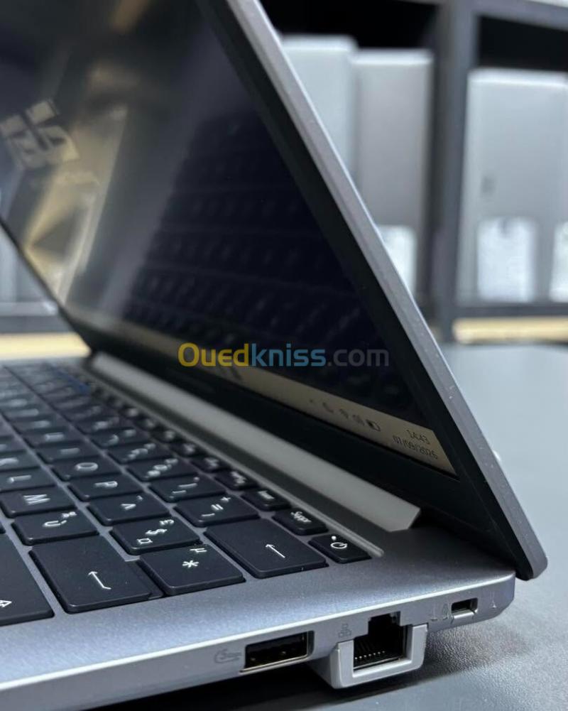 ASUS EXPERTBOOK INTEL I3 1315U 1.20GHz UP TO 4.50GHz 16GB DDR5 512Go SSD NVME INTEL UHD GRAPHICS 14 INCH FHD 5