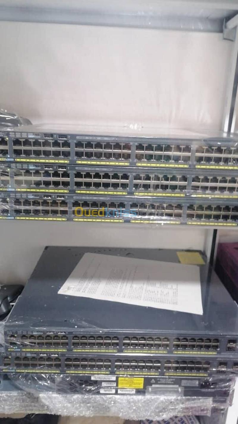 Switch Cisco Catalyst 2960 24/48 Ports PoE 4