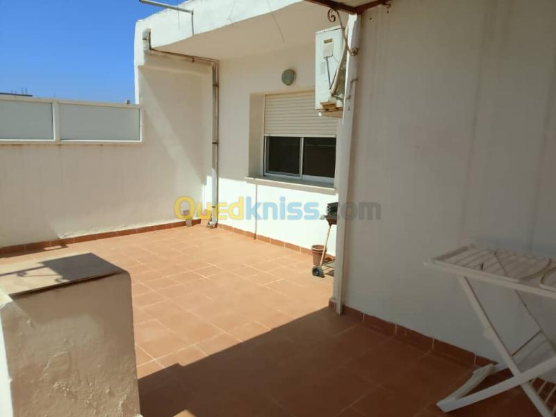 Location Appartement Niveau de villa F2 Alger Draria 4